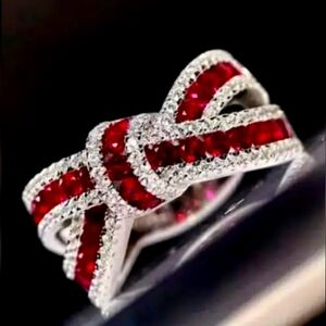 STERLING TWISTED BOW RING GARNET / WHITE TOPAZ 5/6/7/8/9/10